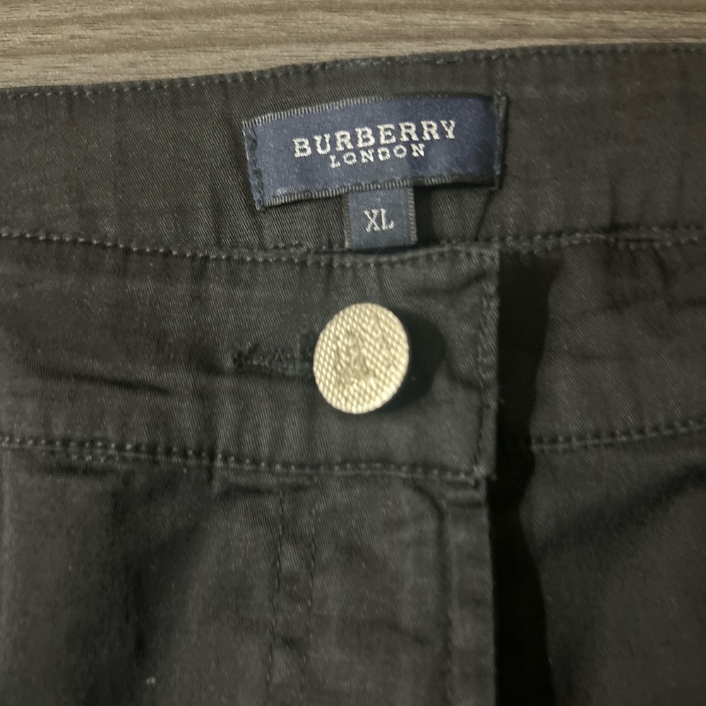 Burberry XL black micro mini skirt w/signature trim *vintage from ‘00 era L17”